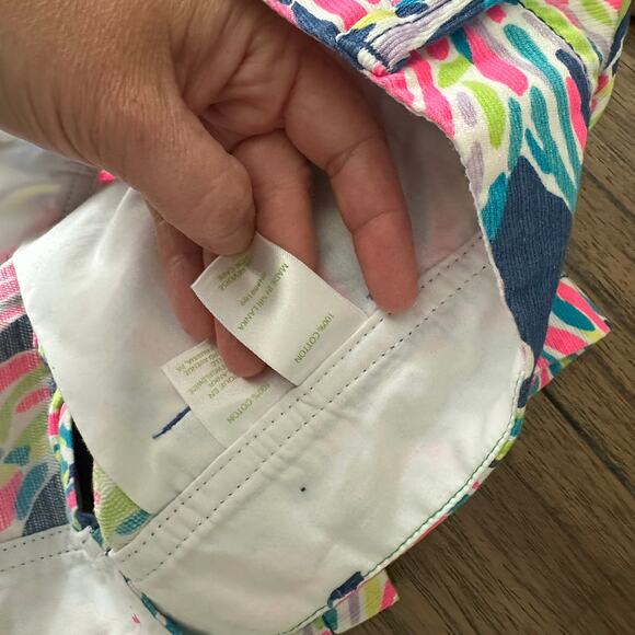 Lilly Pulitzer Indigo Palm Reader The Walsh Shorts - Size 8 - Picture 5 of 5